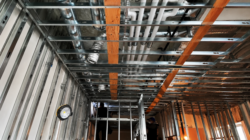 Commercial project with steel framing and ductwork